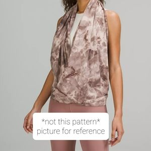 Lululemon Customizable Snap Scarf